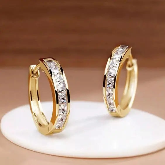 Chique Oorbellen met Goud en Kristal