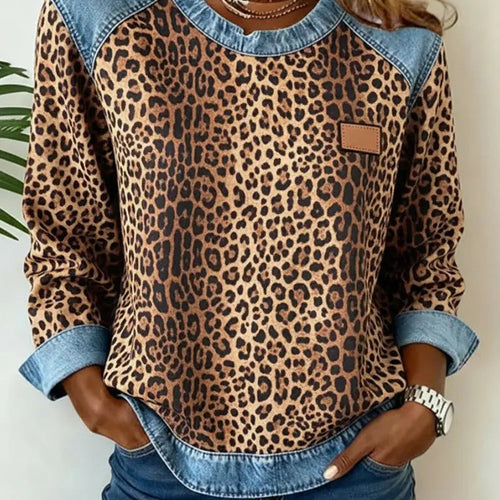 Ruby | Statement denim trui met luipaardpatch