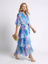 Calista | Maxidress met V-hals en gestrikte taille