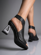 Aura | Elegante geweven sandaal met blokhak